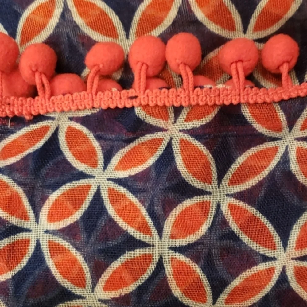 MUDPIE NWOT RED BLUE POM POM SCARF/WRAP‎